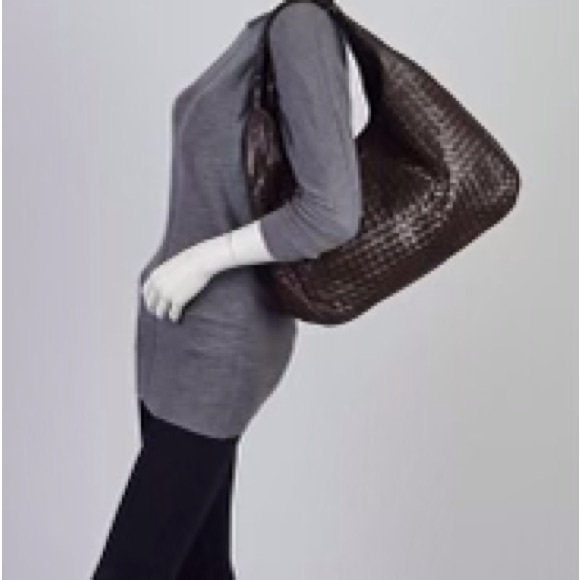 💎✨ LARGE STUNNING✨💎 BLACK BOTTEGA VENETA CAMPANA HOBO - Picture 2 of 12